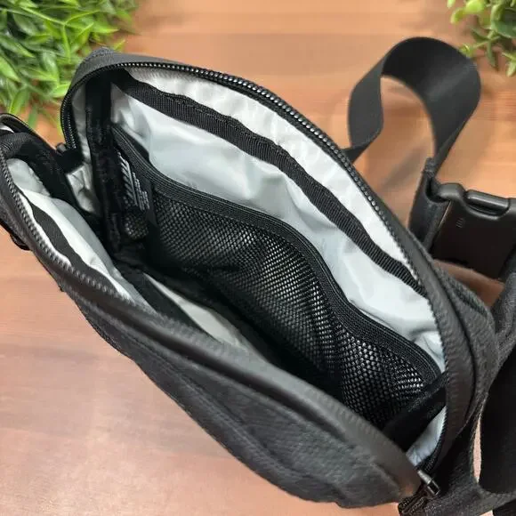 Nobull Black Belt Waist Bag Fanny Pack - Picture 8 of 8